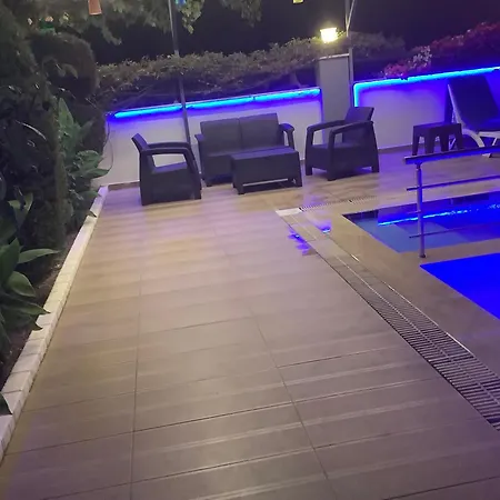 White Gold Ananas Alanya